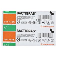 BACTIGRAS Paraffingaze 5x5cm (PZN 00190118)